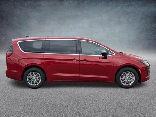 Red Hot Pearlcoat 2027 Chrysler Pacifica L
