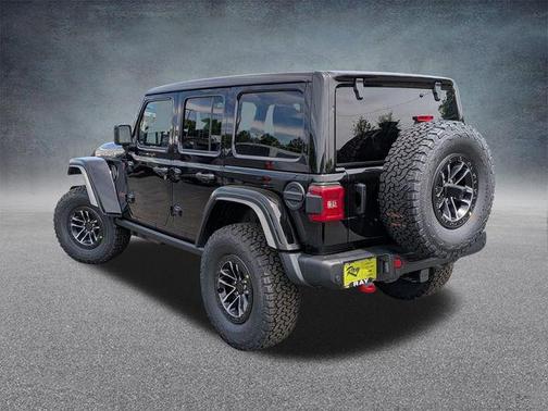 Black Clearcoat 2026 Jeep Wrangler Rubicon