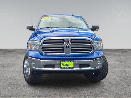 Blue Streak Pearlcoat 2016 RAM 1500 Big Horn