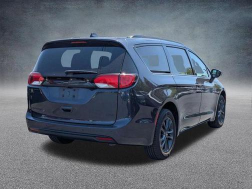 Maximum Steel Metallic Clearcoat 2020 Chrysler Pacifica L