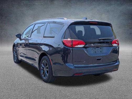 Maximum Steel Metallic Clearcoat 2020 Chrysler Pacifica L