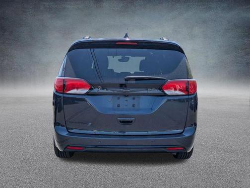 Maximum Steel Metallic Clearcoat 2020 Chrysler Pacifica L