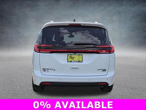Bright White Clearcoat 2026 Chrysler Pacifica Limited