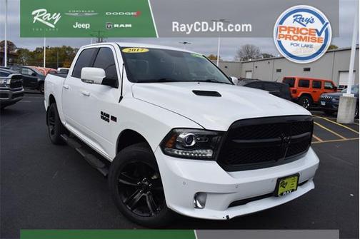 2017 RAM 1500 Night Crew Cab 4x4 5'7' Box
