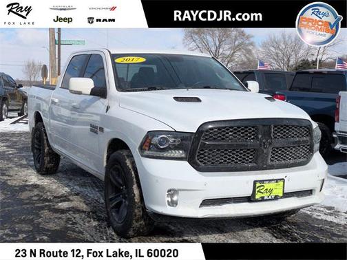2017 RAM 1500 Night Crew Cab 4x4 5'7' Box
