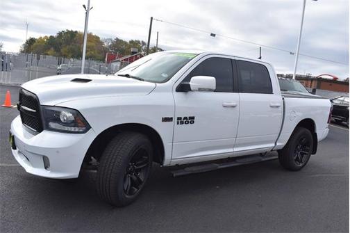 2017 RAM 1500 Night Crew Cab 4x4 5'7' Box