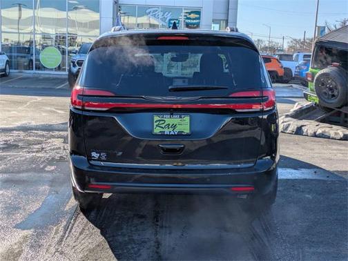 2026 Chrysler Pacifica L