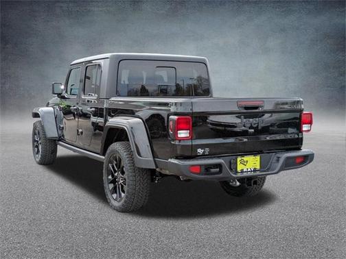 2025 Jeep Gladiator Nighthawk