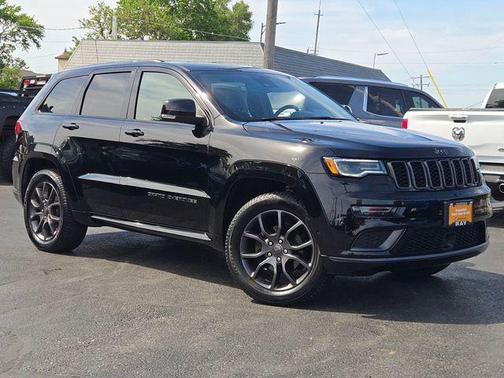 Diamond Black Crystal Pearlcoat 2020 Jeep Grand Cherokee High Altitude