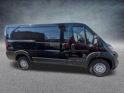 Black Clearcoat 2026 RAM ProMaster 1500 Low Roof