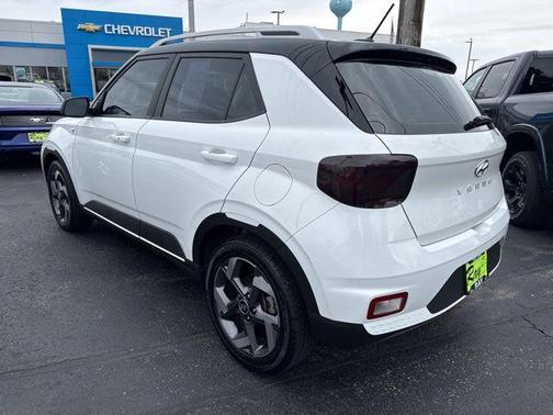 Lunar White 2023 Hyundai VENUE Limited