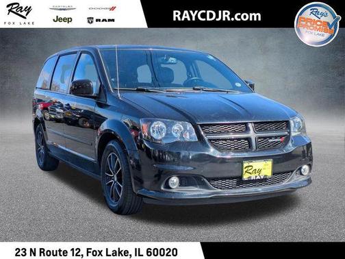 Black Onyx Crystal Pearlcoat 2017 Dodge Grand Caravan SXT