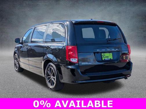 Black Onyx Crystal Pearlcoat 2017 Dodge Grand Caravan SXT