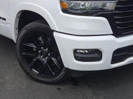 Bright White Clearcoat 2025 RAM 1500 Laramie