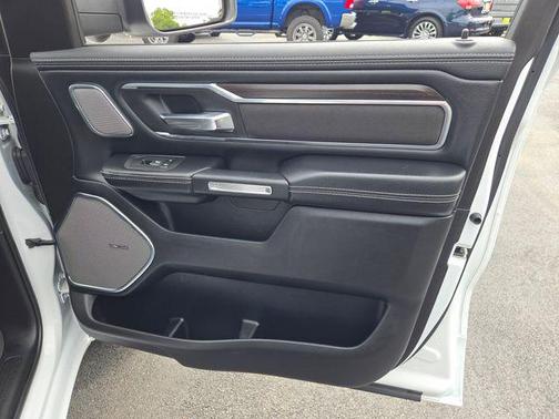 Bright White Clearcoat 2025 RAM 1500 Laramie