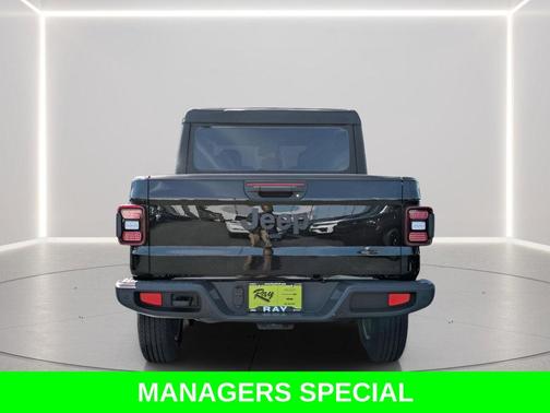 Black Clearcoat 2026 Jeep Gladiator Sport S