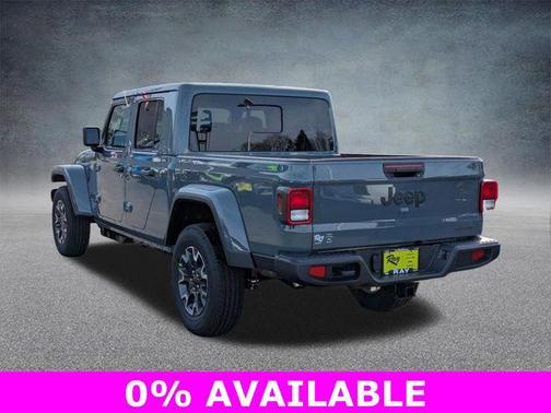 Anvil Clearcoat 2026 Jeep Gladiator Sahara 4x4