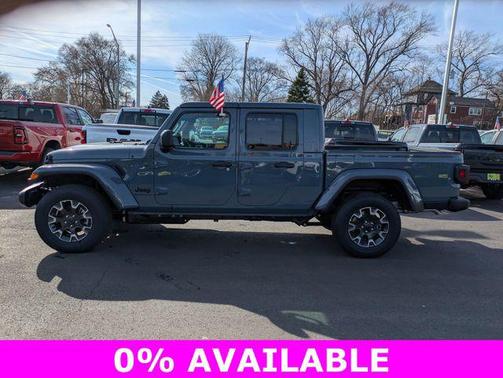2026 Jeep Gladiator Sahara 4x4