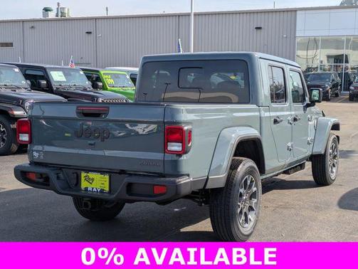 2026 Jeep Gladiator Sahara 4x4