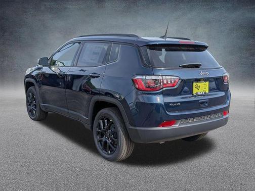 Fathom Blue Pearl Coat 2026 Jeep Compass Latitude