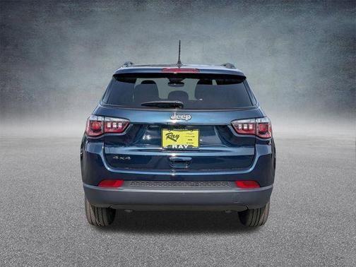 Fathom Blue Pearl Coat 2026 Jeep Compass Latitude