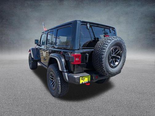 Black Clearcoat 2026 Jeep Wrangler Rubicon