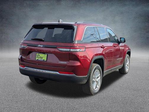 Velvet Red Pearlcoat 2026 Jeep Grand Cherokee Altitude