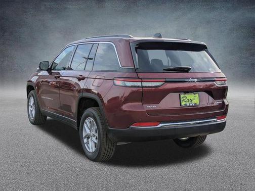 Velvet Red Pearlcoat 2026 Jeep Grand Cherokee Altitude