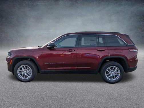 Velvet Red Pearlcoat 2026 Jeep Grand Cherokee Altitude