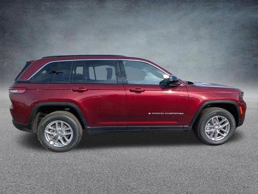 Velvet Red Pearlcoat 2026 Jeep Grand Cherokee Altitude