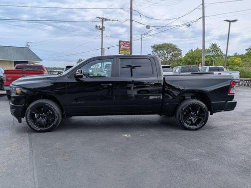 Diamond Black Crystal Pearlcoat 2021 RAM 1500 Big Horn/Lone Star