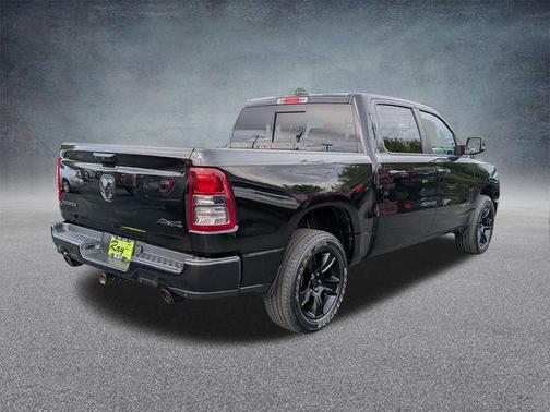 Diamond Black Crystal Pearlcoat 2021 RAM 1500 Big Horn/Lone Star