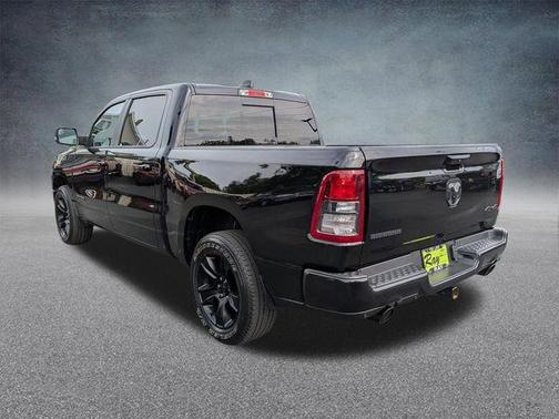 Diamond Black Crystal Pearlcoat 2021 RAM 1500 Big Horn/Lone Star