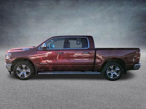 Delmonico Red Pearlcoat 2022 RAM 1500 Laramie