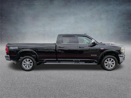 2020 RAM 2500 Laramie Crew Cab 4X4 8' Box