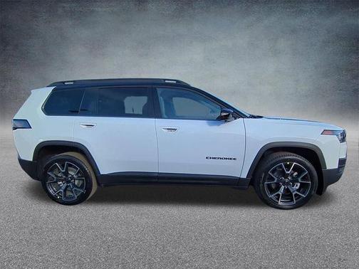 2026 Jeep Cherokee Overland