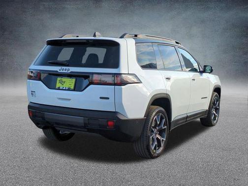 2026 Jeep Cherokee Overland
