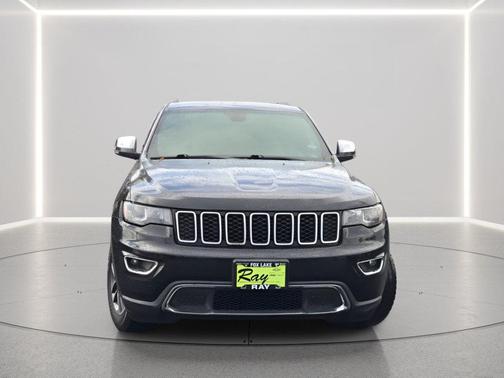 Diamond Black Crystal Pearlcoat 2017 Jeep Grand Cherokee Limited