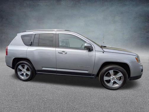 Billet Silver Metallic Clearcoat 2017 Jeep Compass High Altitude