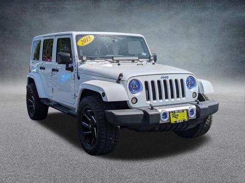 Bright White Clearcoat 2015 Jeep Wrangler Unlimited Sahara