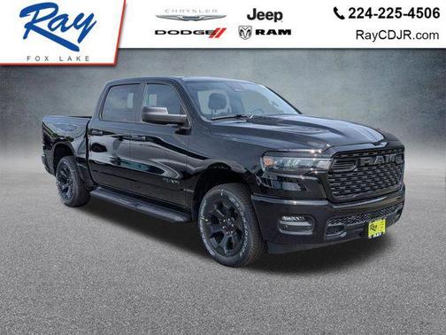Diamond Black Crystal Pearlcoat 2026 RAM 1500 Express