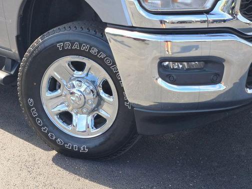 Billet Silver Metallic Clearcoat 2024 RAM 3500 Tradesman Crew Cab 4x4 6'4' Box