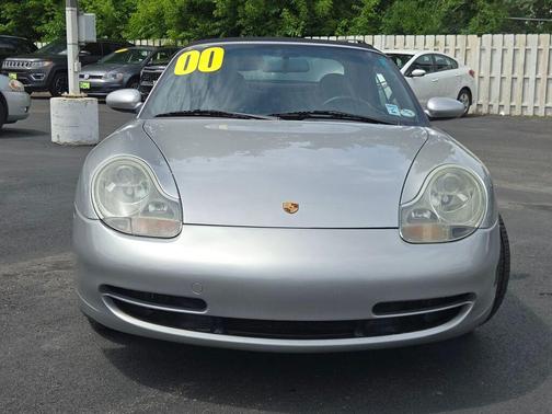 2000 Porsche 911 Carrera 4