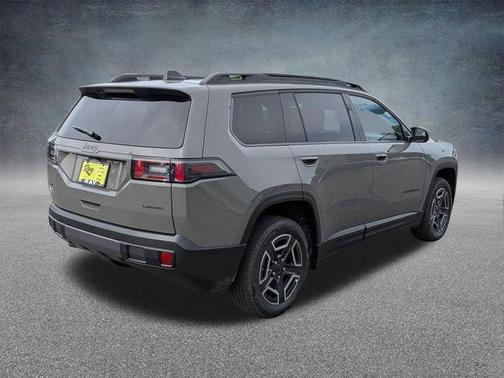 Sting-Gray Clearcoat 2026 Jeep Cherokee Laredo 4x4