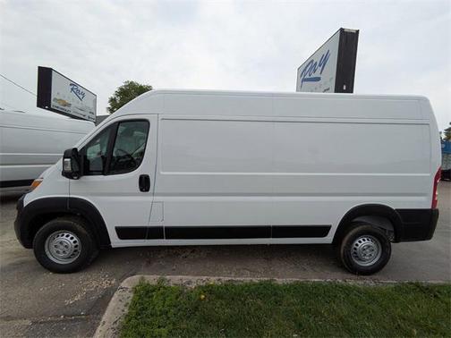 2025 RAM ProMaster 2500 Tradesman