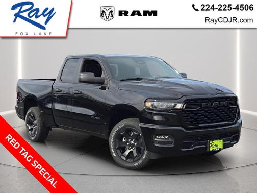 Diamond Black Crystal Pearlcoat 2026 RAM 1500 Express