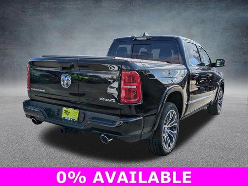 Diamond Black Crystal Pearlcoat 2026 RAM 1500 ST