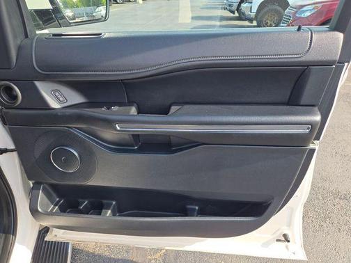 WHITE PLATINUM MET TRI-COAT 2019 Ford Expedition XLT