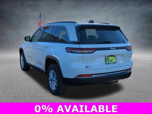 Bright White Clearcoat 2026 Jeep Grand Cherokee Altitude