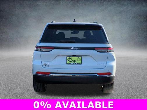 Bright White Clearcoat 2026 Jeep Grand Cherokee Altitude